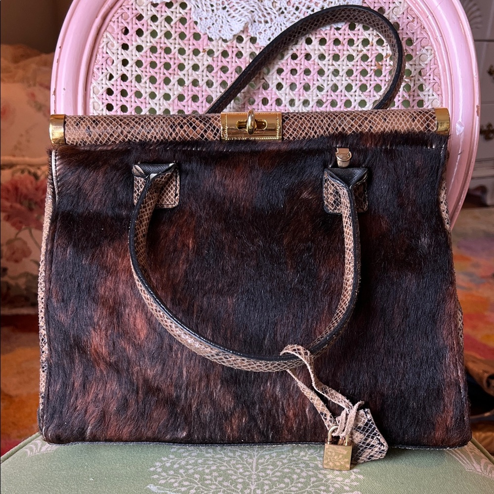 Satchel handbag